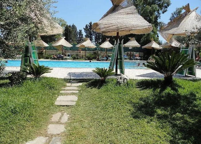 Le Camporelle In Campagna Каваллино-ди-Лечче