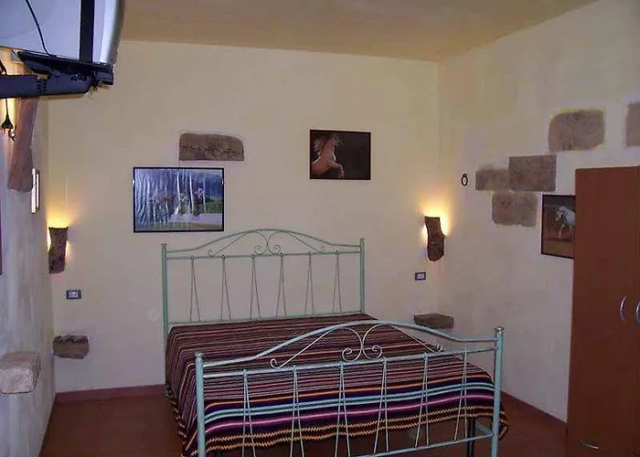 Le Camporelle In Campagna Отель типа 